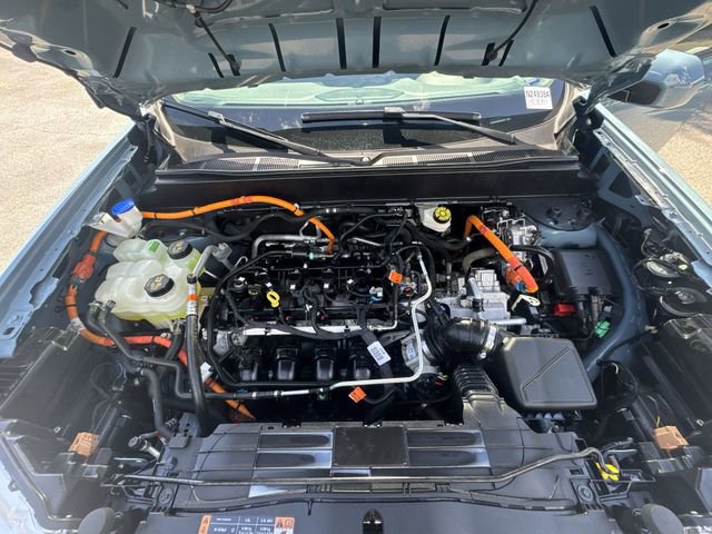 Used 2023 Ford Maverick Lariat w/ Lariat Luxury Package FWD image 30