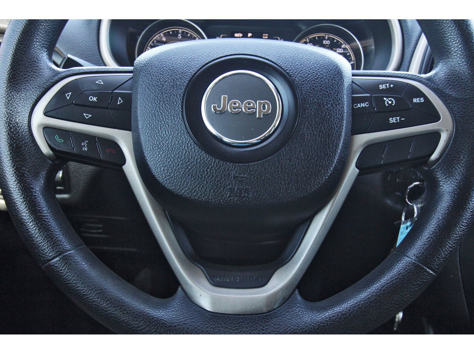 Used 2016 Jeep Cherokee Sport image 17