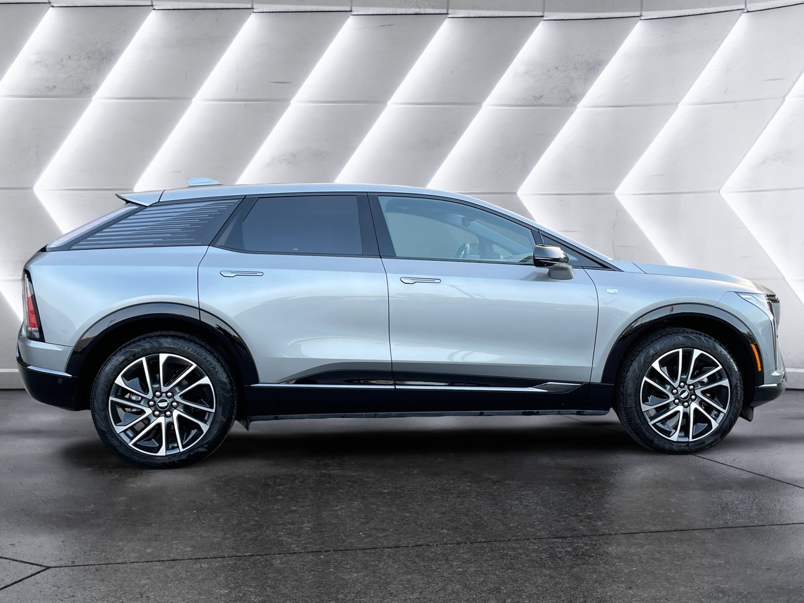 Certified 2025 Cadillac Optiq Sport 2 w/ LPO, Floor Liner Package image 7