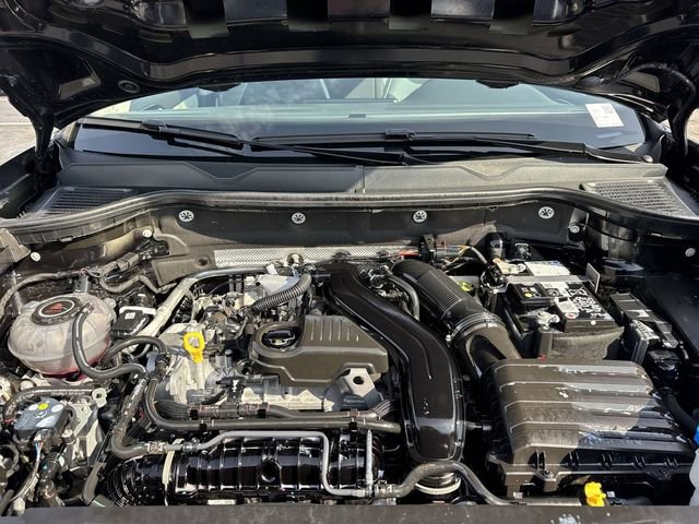 Used 2025 Volkswagen Taos S image 21