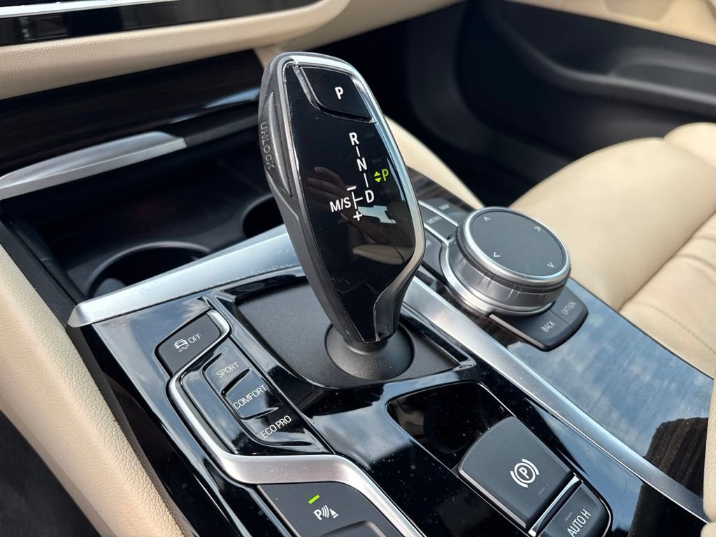 Used 2019 BMW 530i xDrive w/ Convenience Package AWD/4WD image 27