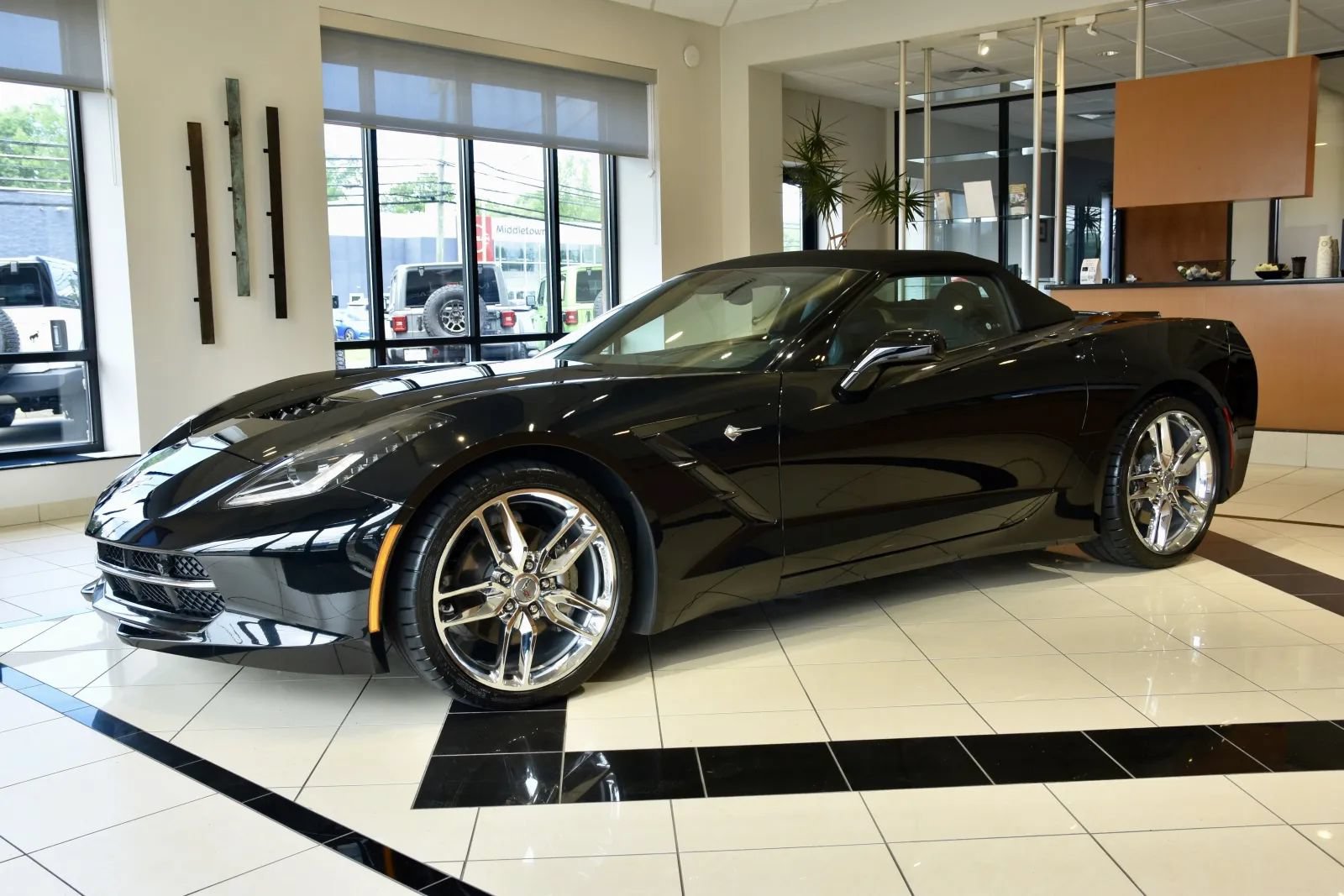 Used 2018 Chevrolet Corvette Stingray Convertible w/ 3LT Preferred Equipment Group RWD image 3
