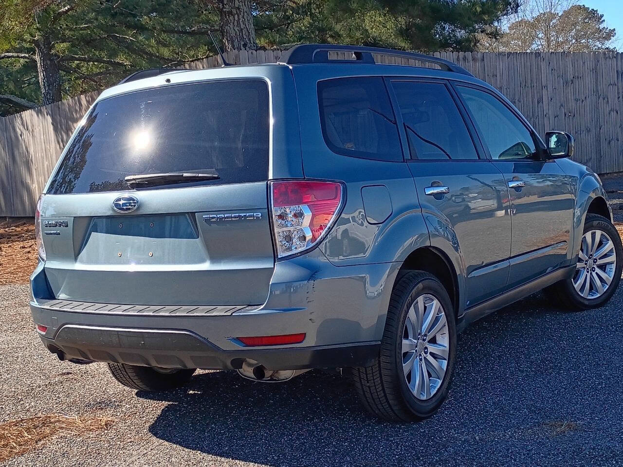 Used 2012 Subaru Forester 2.5X Premium w/ All-Weather Pkg image 29
