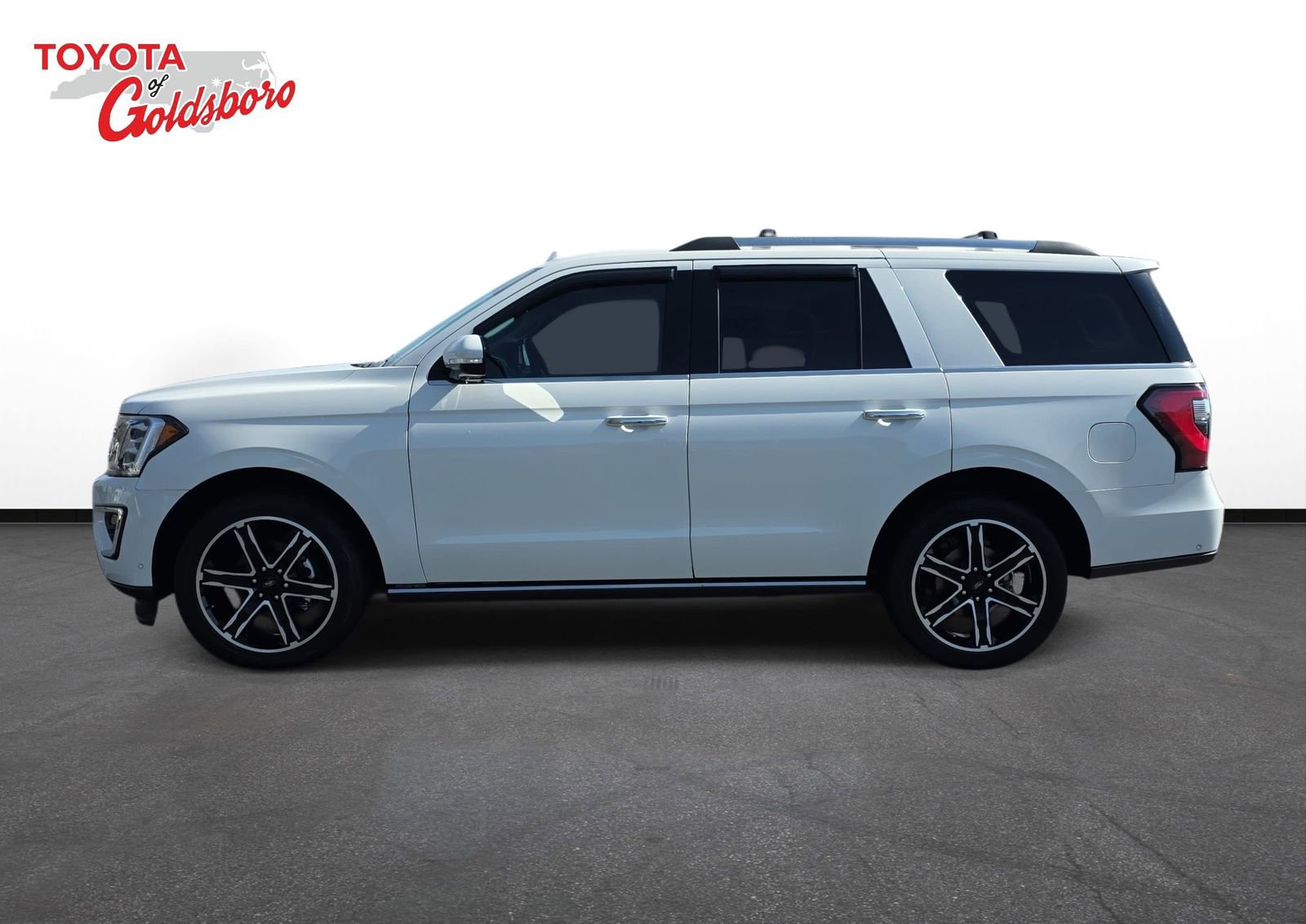 Used 2021 Ford Expedition Limited image 8