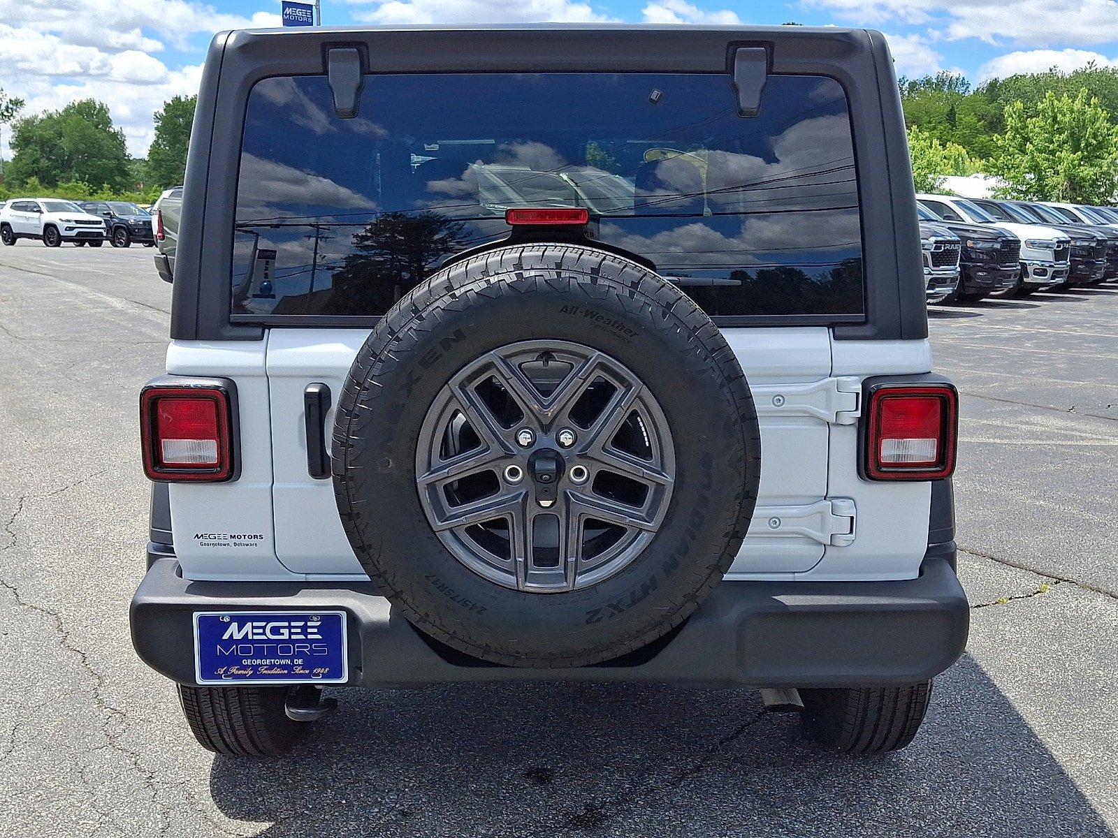 Certified 2025 Jeep Wrangler Unlimited Sport AWD/4WD image 5