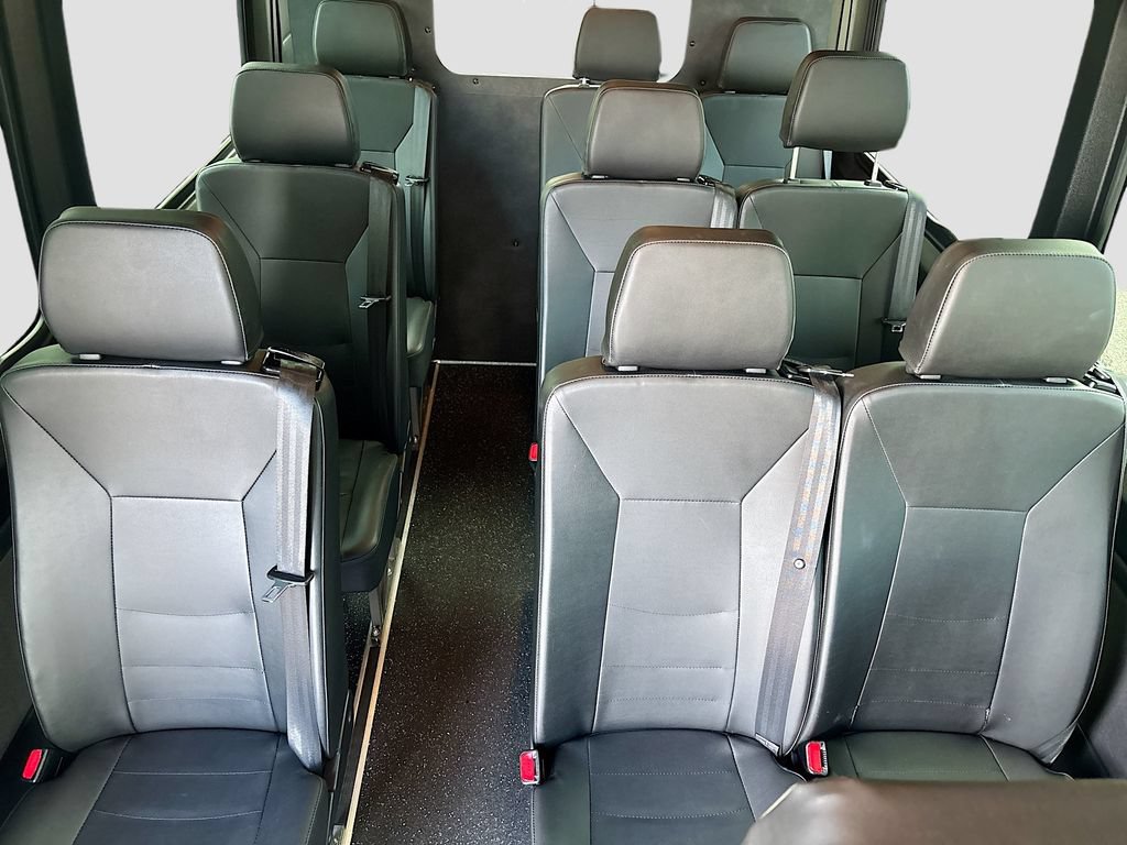 Used 2023 Mercedes-Benz Sprinter 3500 image 11