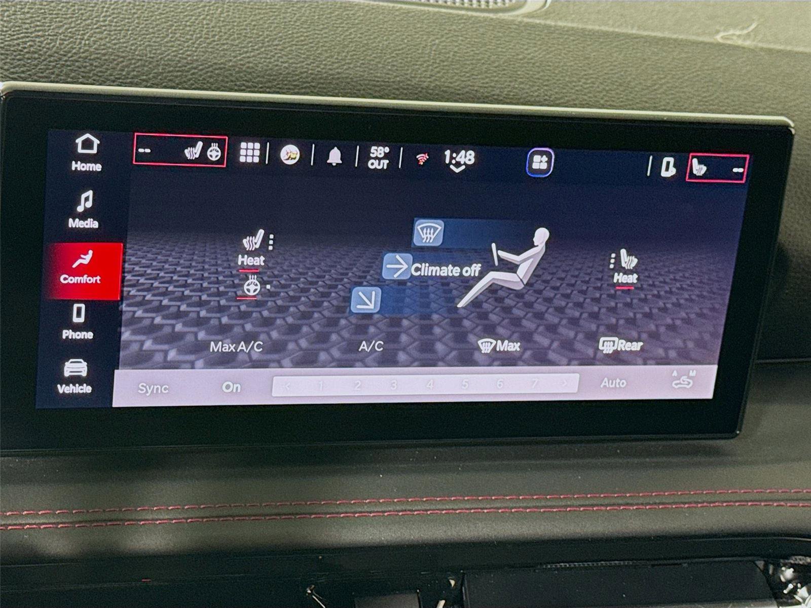 Used 2024 Dodge Hornet R/T w/ R/T Blacktop Package image 13