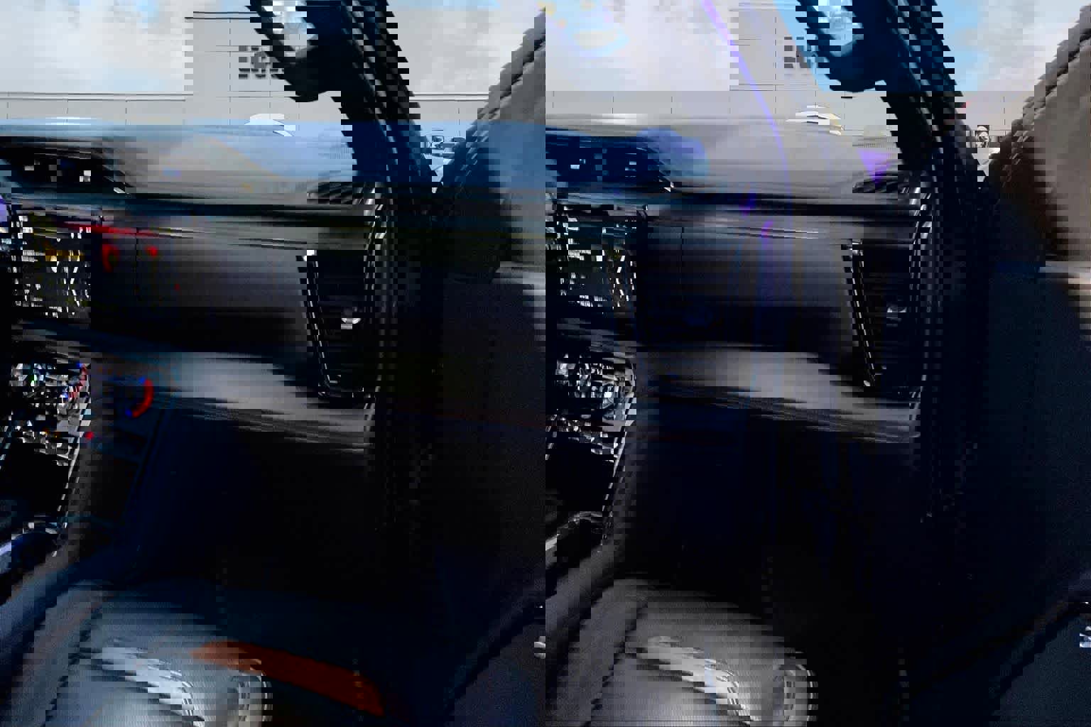 Used 2022 GMC Sierra 1500 AT4 w/ AT4 Premium Package image 24