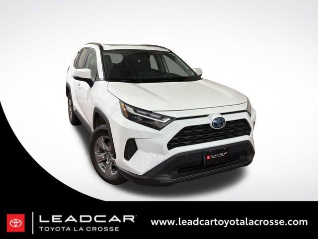Used 2022 Toyota RAV4 XLE w/ Convenience Package AWD/4WD image 1