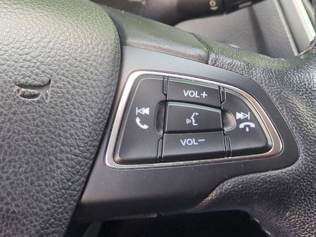 Used 2017 Ford Focus Titanium w/ Titanium Technology Package FWD image 16