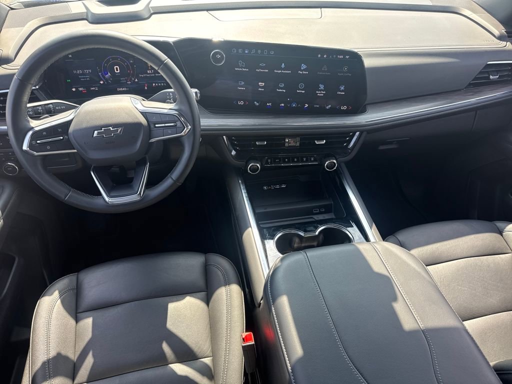 Used 2025 Chevrolet Tahoe Z71 image 17