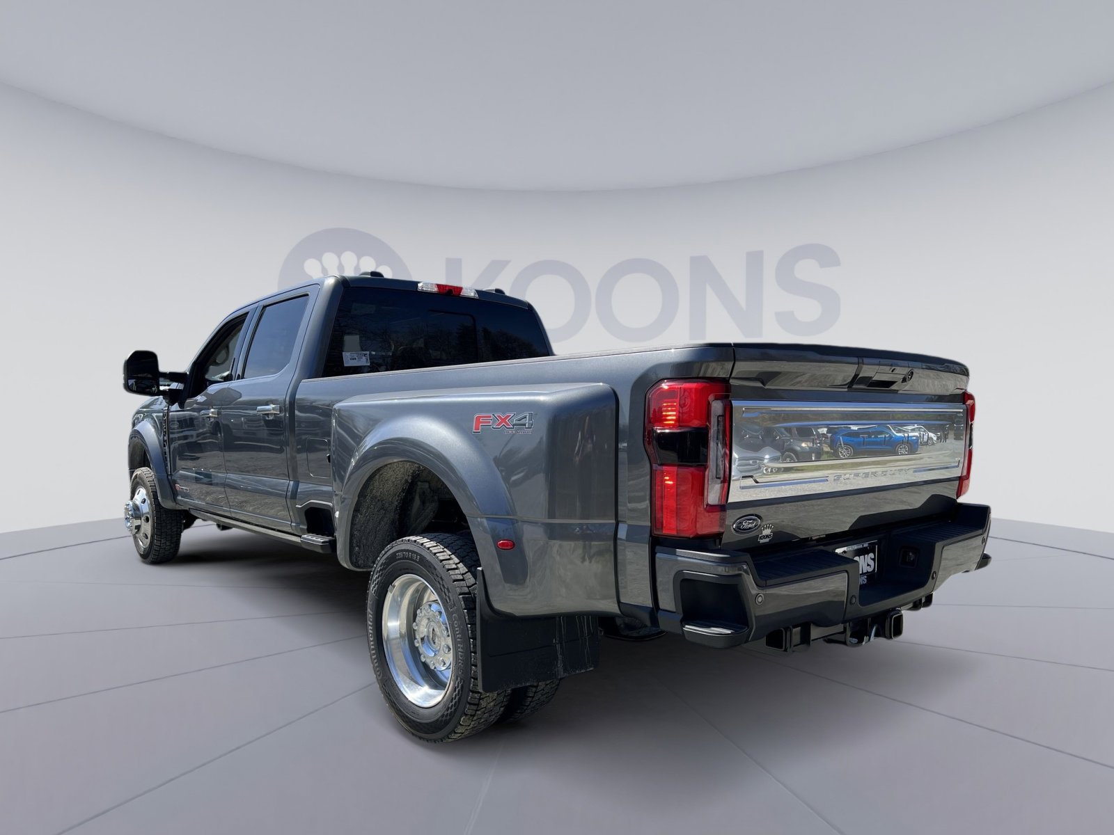 New 2026 Ford F450 Platinum w/ Platinum Plus Package AWD/4WD image 4