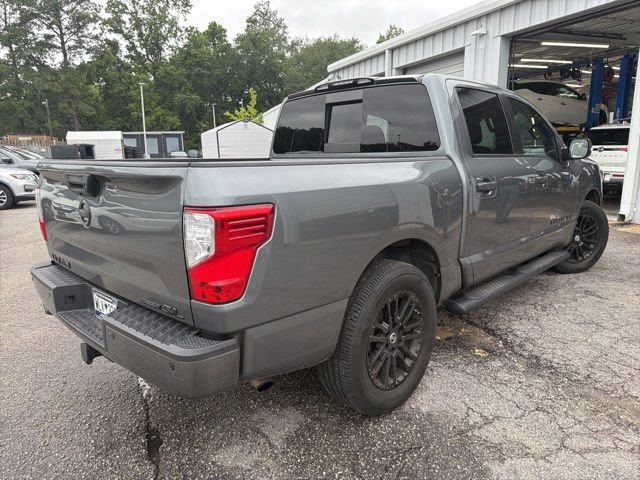 Used 2018 Nissan Titan SL w/ Midnight Edition RWD image 7
