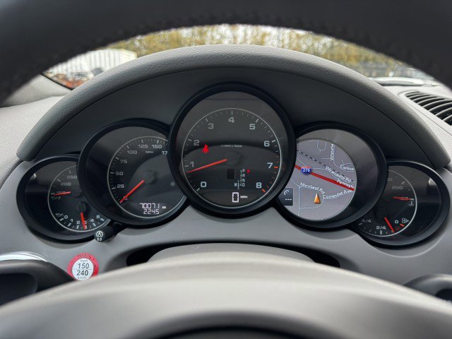 Used 2013 Porsche Cayenne image 20