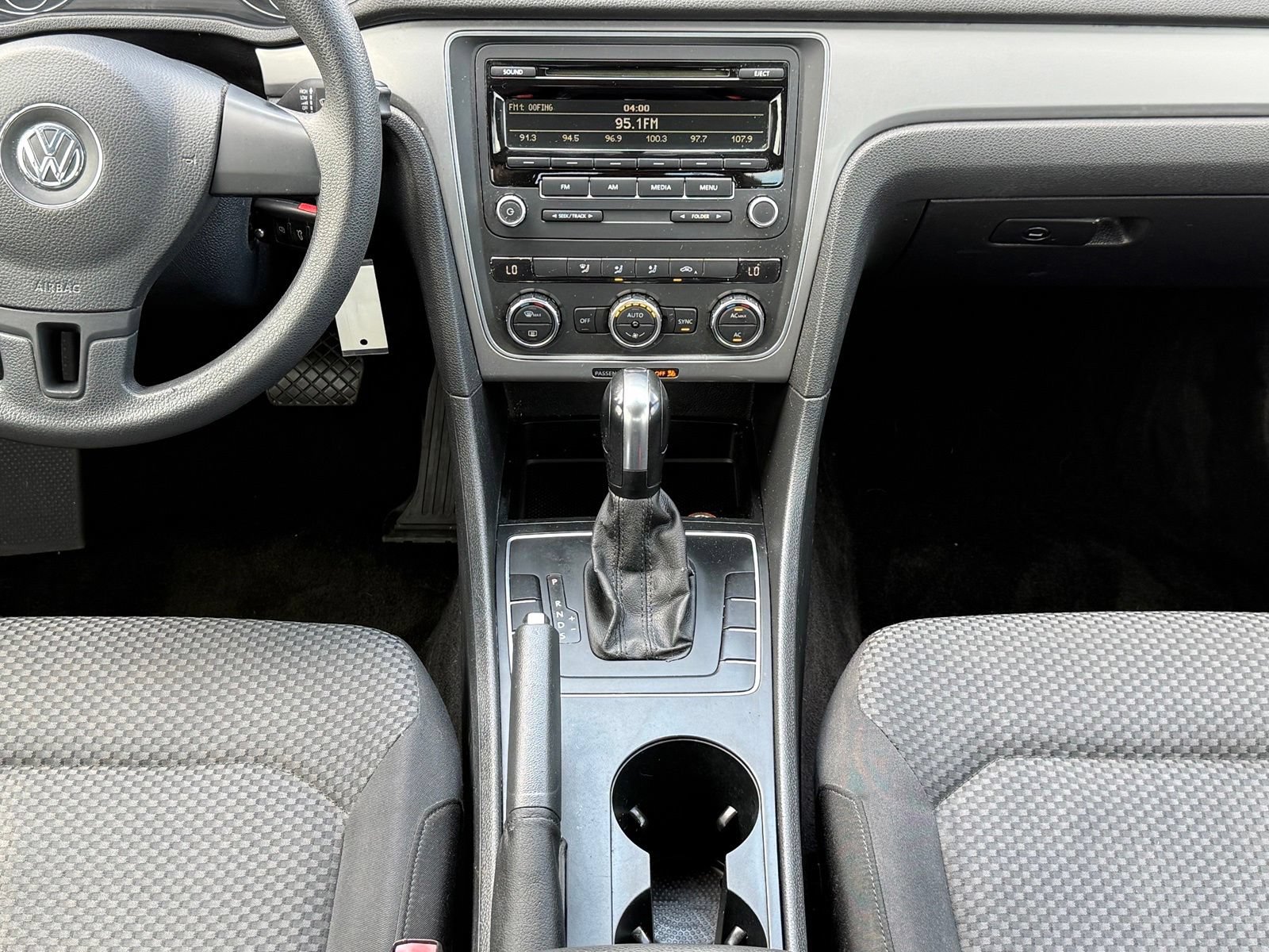 Used 2012 Volkswagen Passat 2.5 S FWD image 18