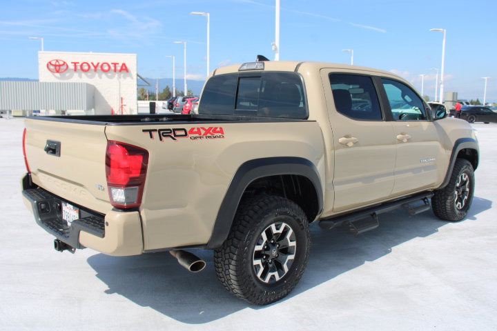Certified 2019 Toyota Tacoma TRD Off-Road w/ Technology Package image 3