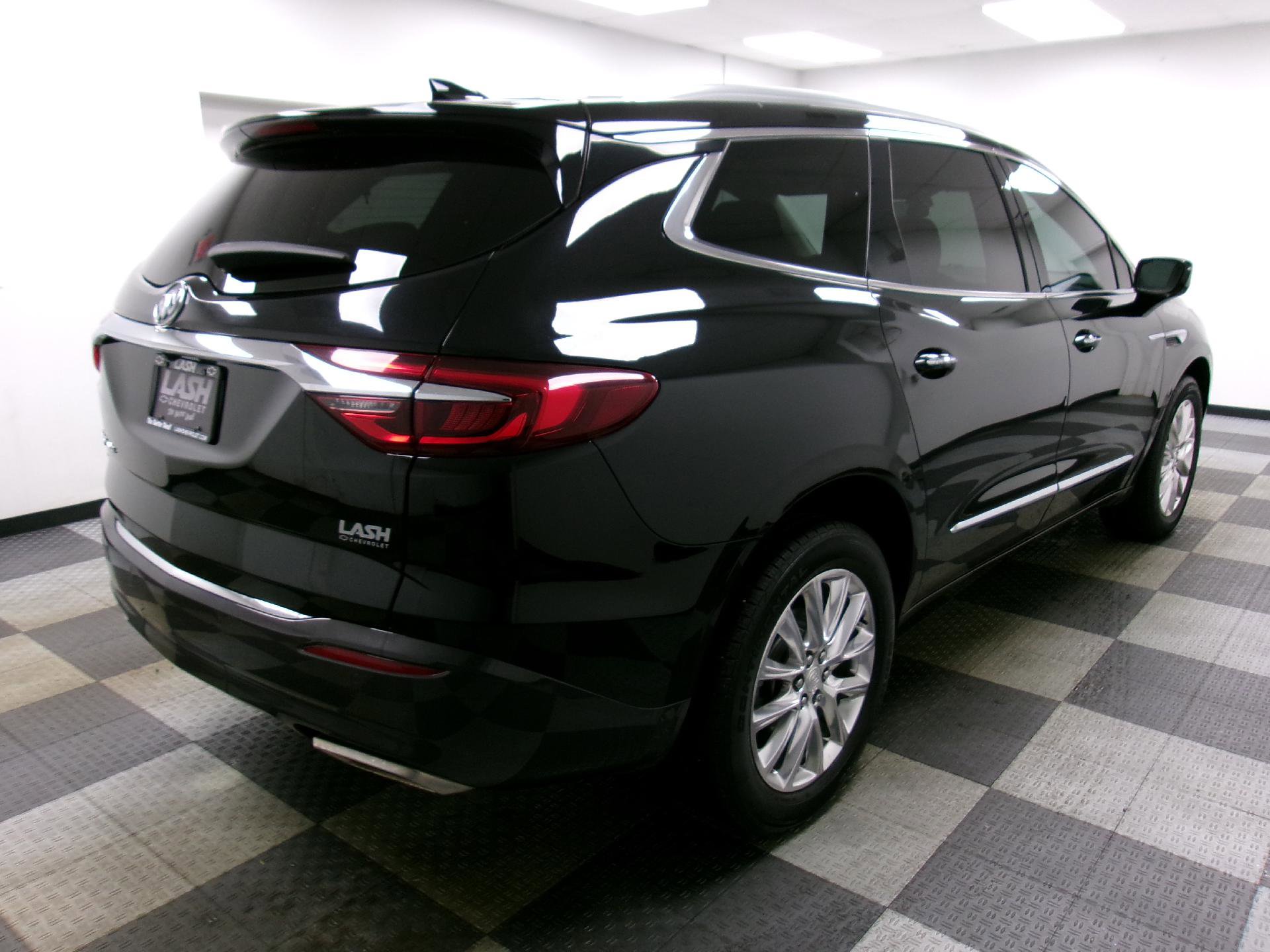 Used 2021 Buick Enclave Essence image 15