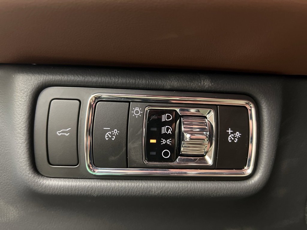 Used 2026 Lincoln Aviator Reserve w/ Illumination Package image 24