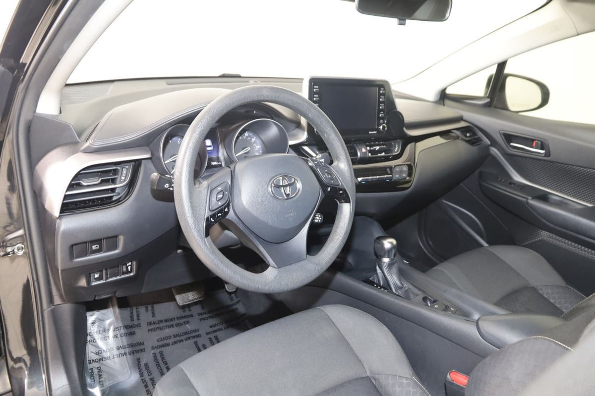 Used 2021 Toyota C-HR LE FWD image 21