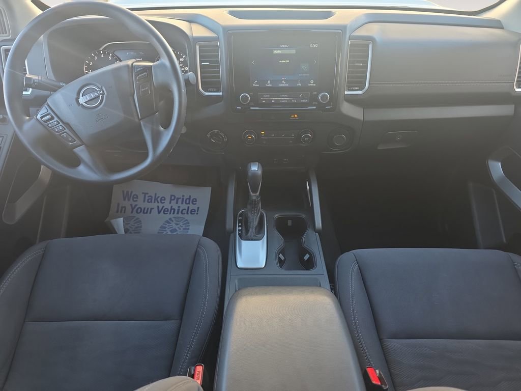 Used 2022 Nissan Frontier SV image 10