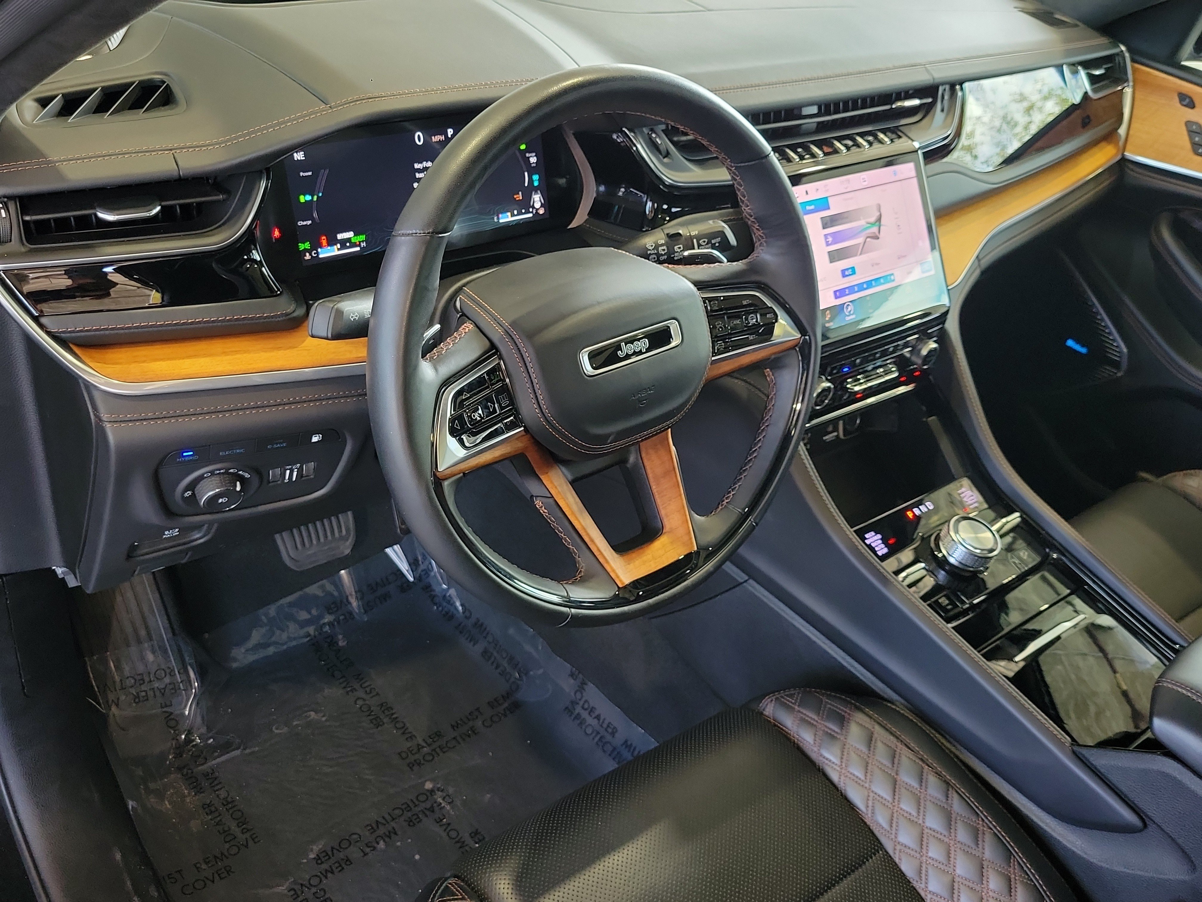 Certified 2022 Jeep Grand Cherokee Summit AWD/4WD image 17
