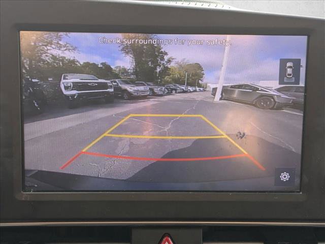 Used 2021 Hyundai Elantra SEL image 17