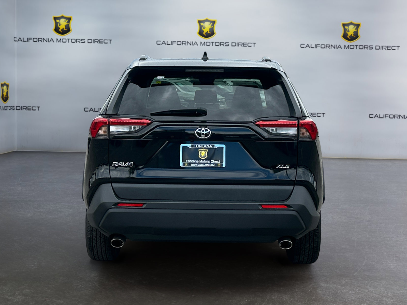 Used 2025 Toyota RAV4 XLE FWD image 4