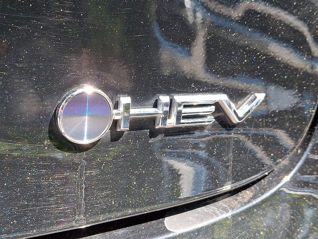 Used 2023 Toyota Prius XLE AWD/4WD image 31