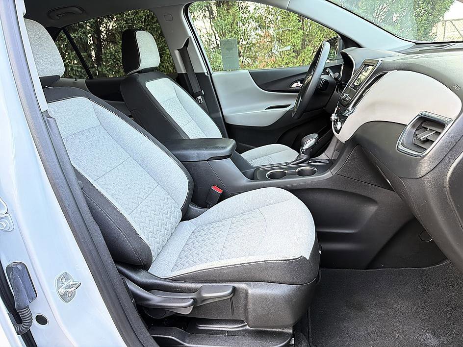 Used 2023 Chevrolet Equinox LT image 19