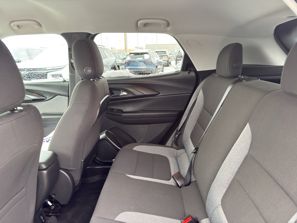 Used 2023 Chevrolet TrailBlazer LT w/ Convenience Package image 31
