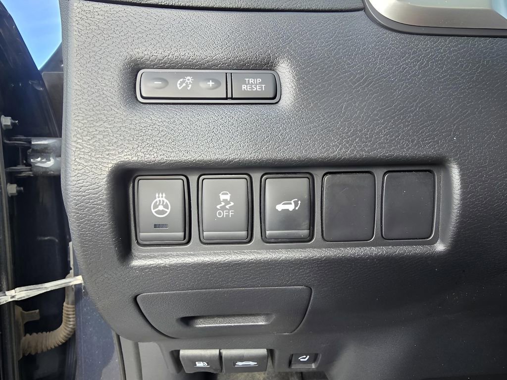 Used 2017 Nissan Murano Platinum w/ Platinum Technology Package image 17