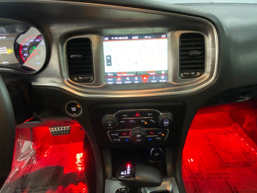 Used 2018 Dodge Charger R/T image 29