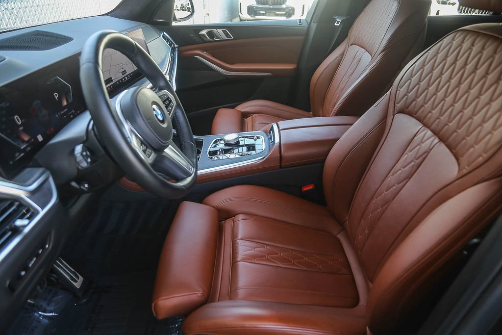 Certified 2024 BMW X7 xDrive40i w/ M Sport Package AWD/4WD image 14