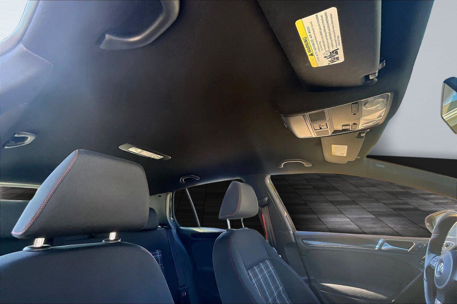 Used 2014 Volkswagen GTI Wolfsburg Edition image 21