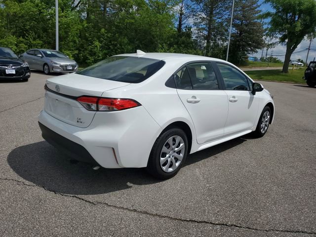 Used 2026 Toyota Corolla LE FWD image 4