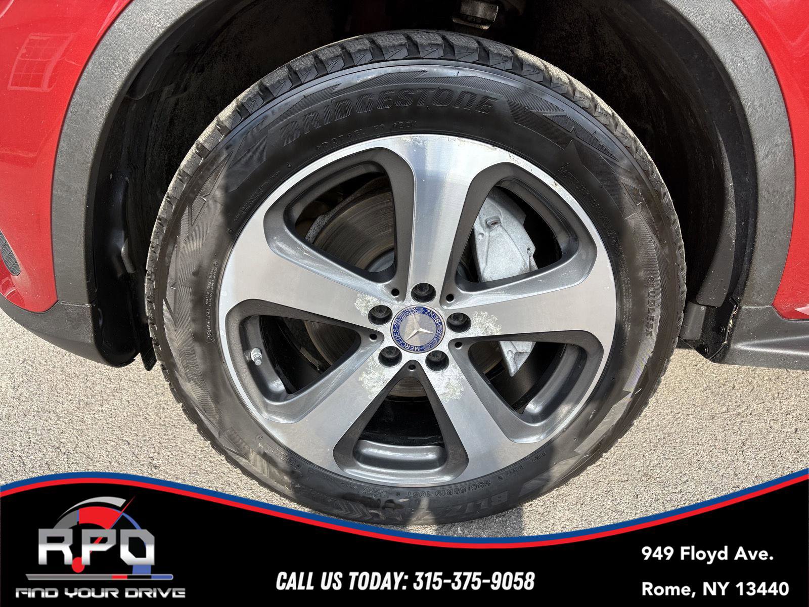 Used 2017 Mercedes-Benz GLC 300 4MATIC image 9