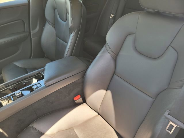 Used 2024 Volvo S60 B5 Core AWD/4WD image 13
