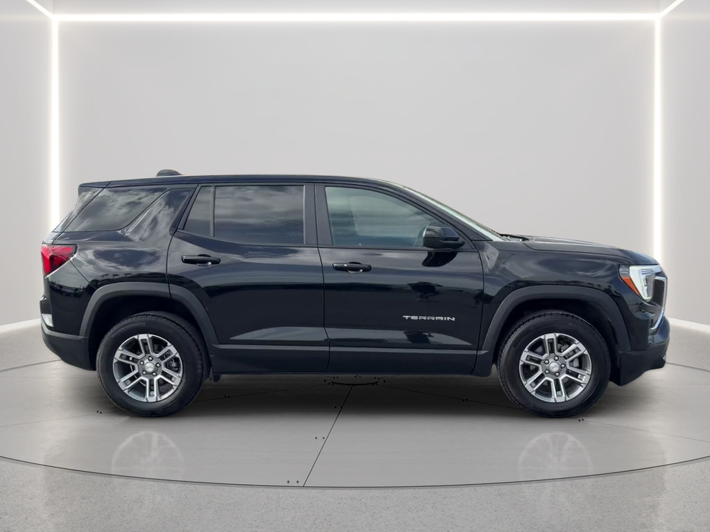 Used 2026 GMC Terrain Elevation FWD image 4