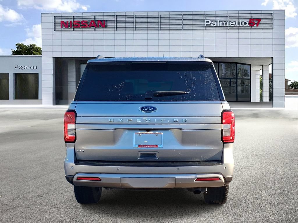Used 2022 Ford Expedition XLT RWD image 5