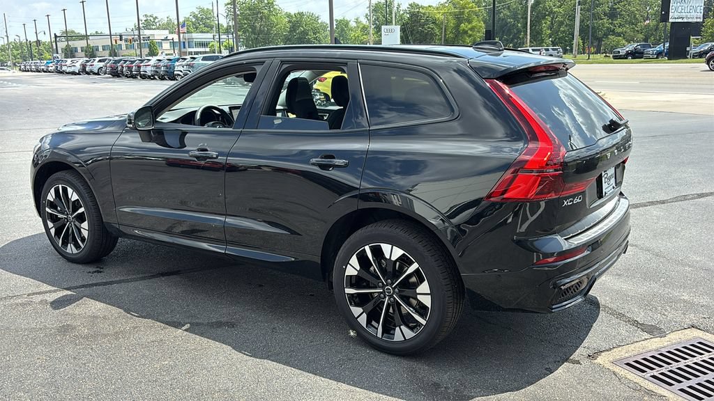 New 2026 Volvo XC60 B5 Plus w/ Protection Package Premier AWD/4WD image 4