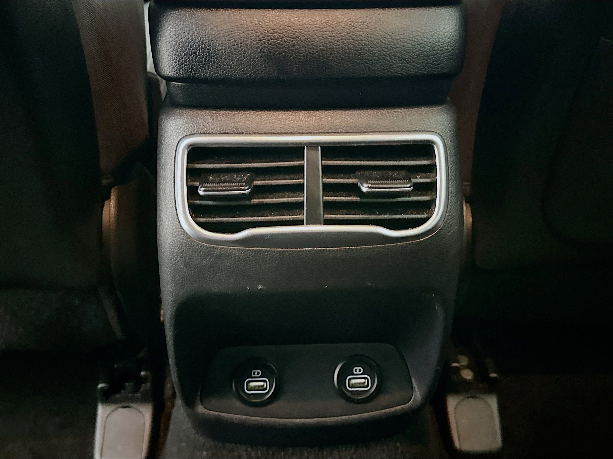 Used 2022 Hyundai Santa Fe SEL w/ Cargo Package image 27