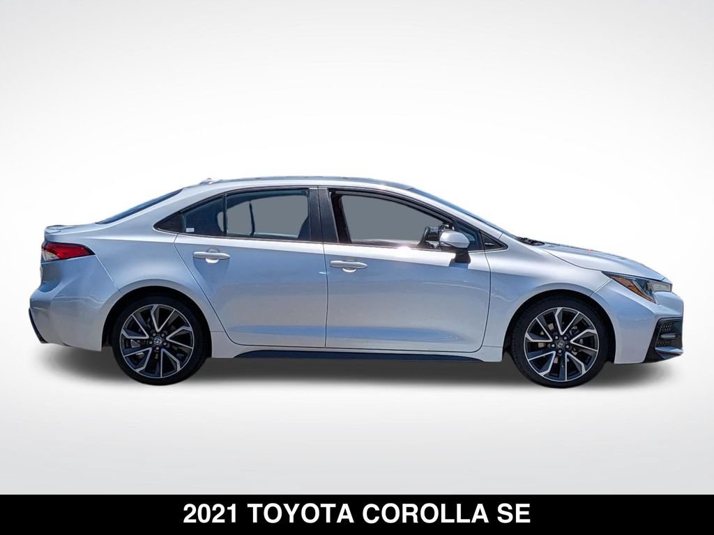 Used 2021 Toyota Corolla SE w/ Carpet Mat Package (TMS) FWD image 6