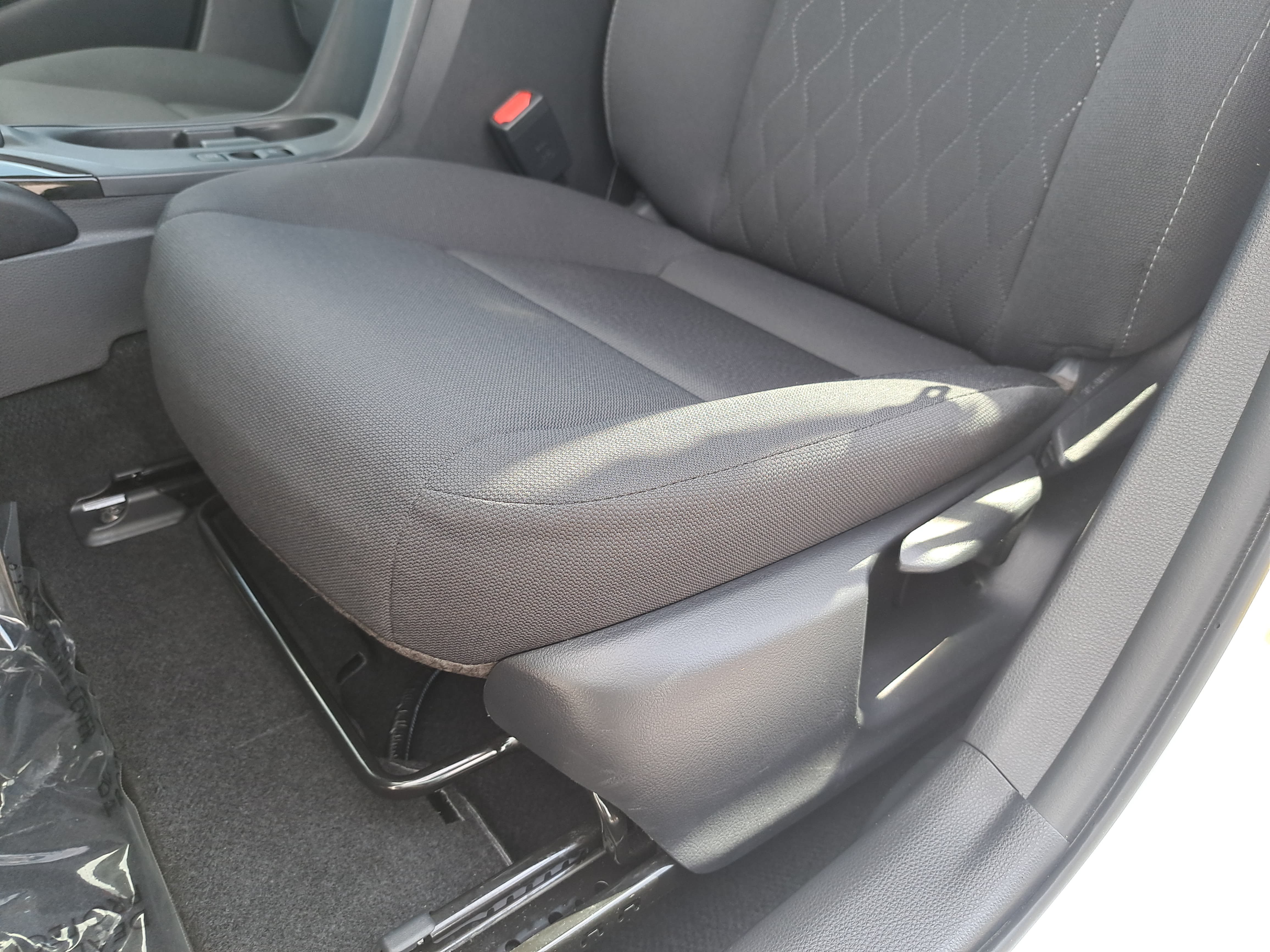 Used 2026 Toyota Corolla LE FWD image 29