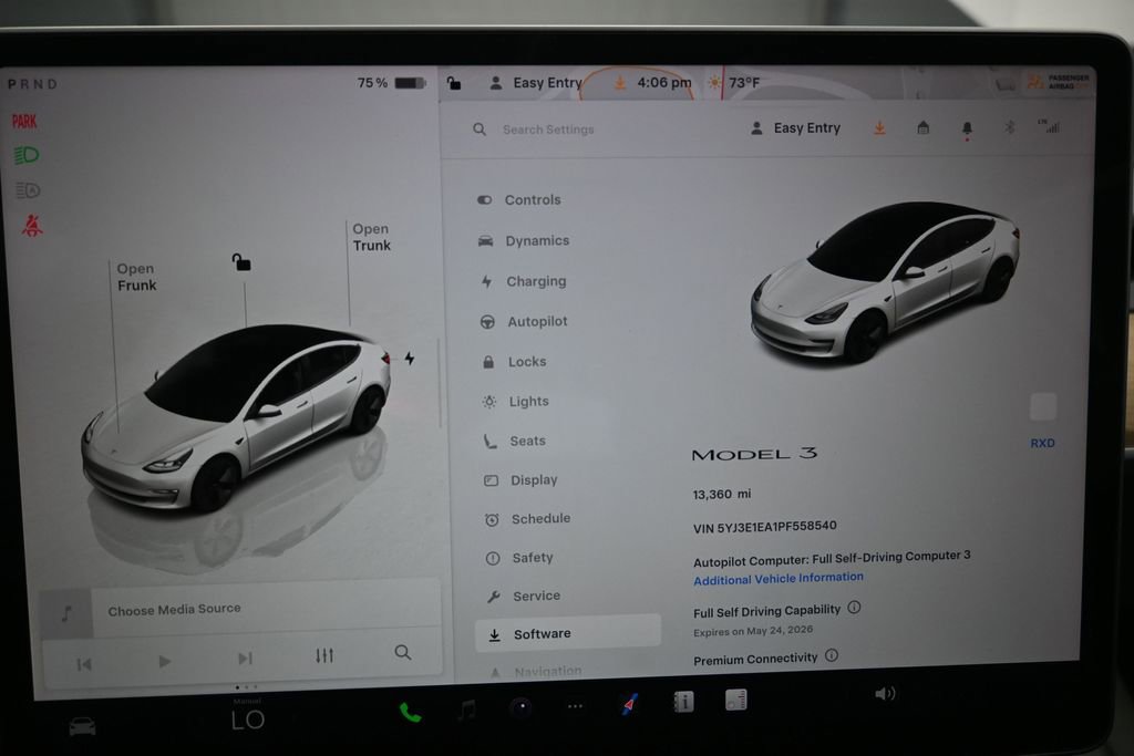 Used 2023 Tesla Model 3 Standard Range RWD image 14