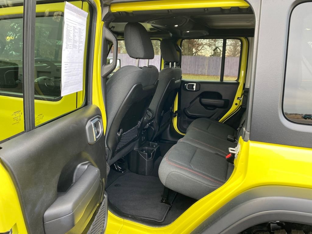Used 2024 Jeep Wrangler Rubicon image 18
