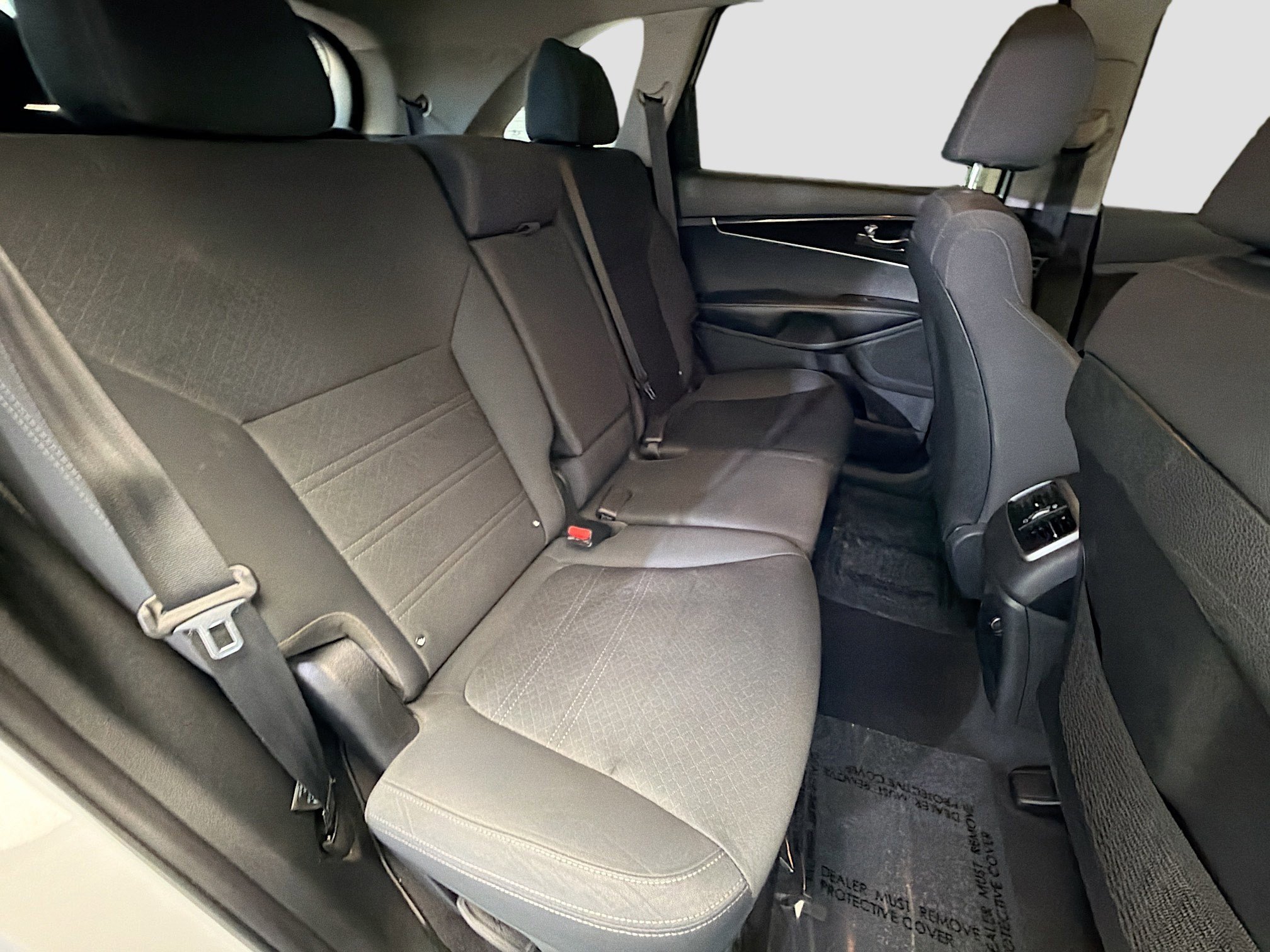 Used 2020 Kia Sorento L image 12