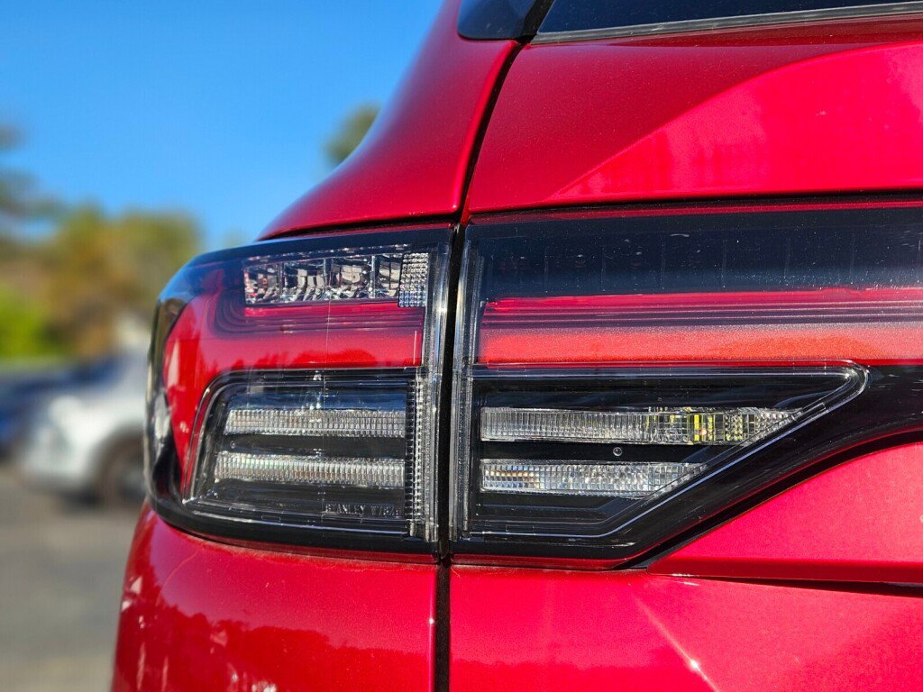 New 2025 Mitsubishi Outlander SEL image 8