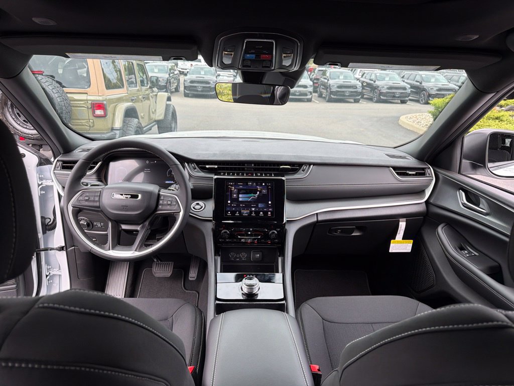 New 2026 Jeep Grand Cherokee L 4WD image 19