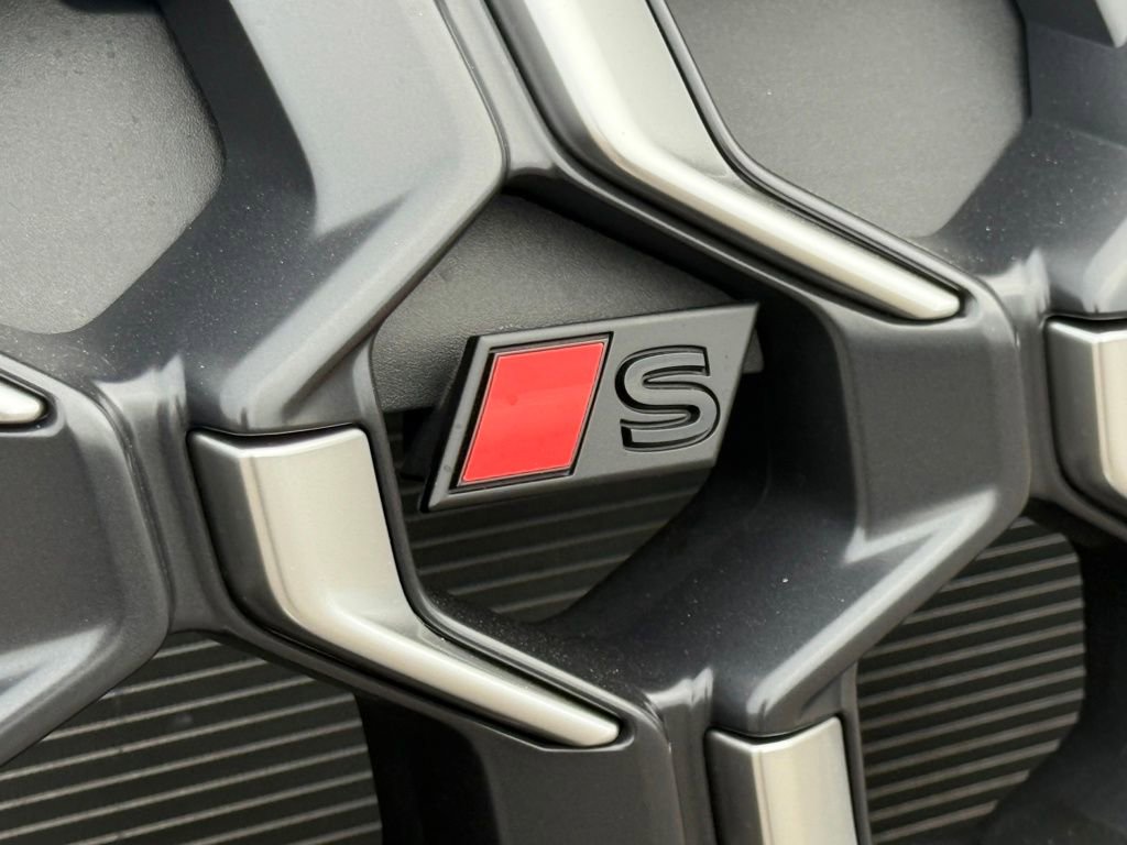 New 2025 Audi SQ5 Premium Plus image 40