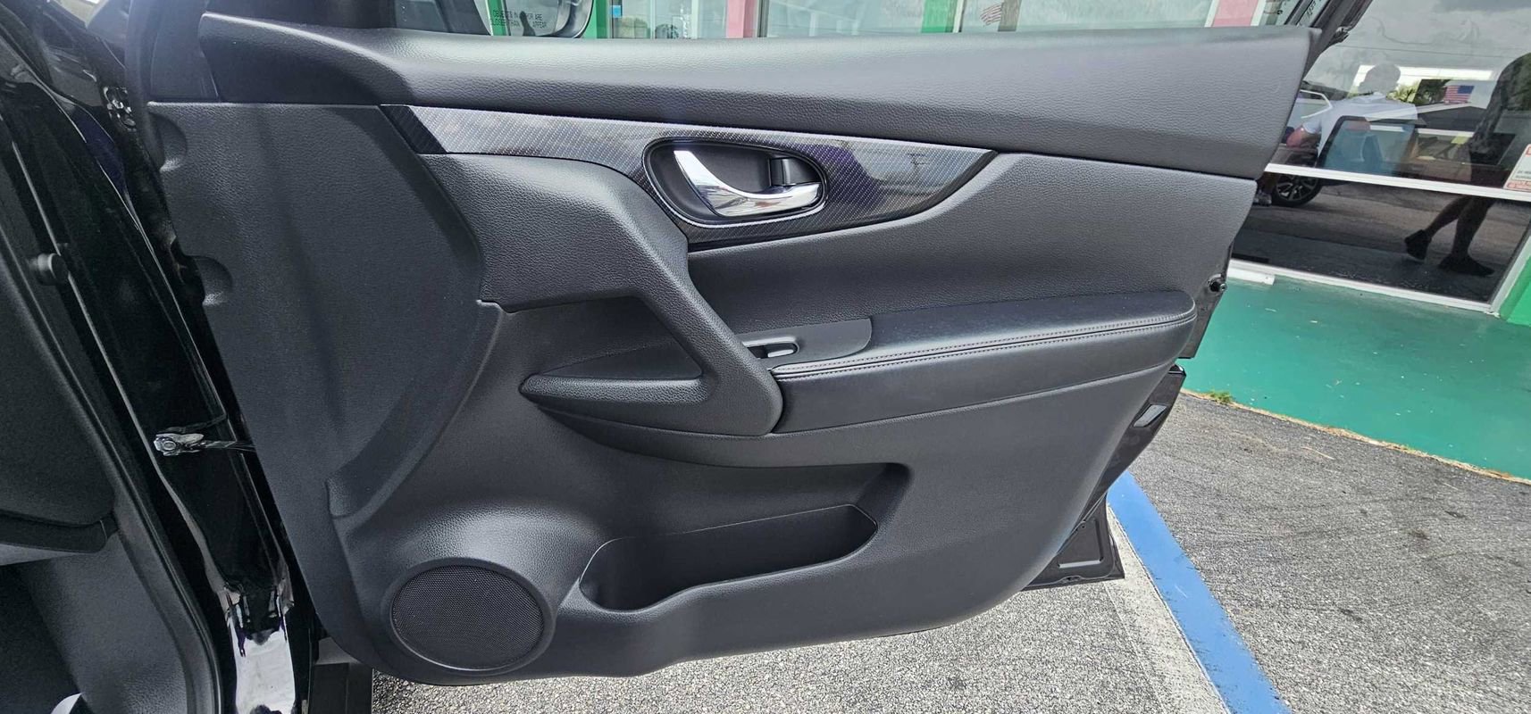 Used 2020 Nissan Rogue SL FWD image 24